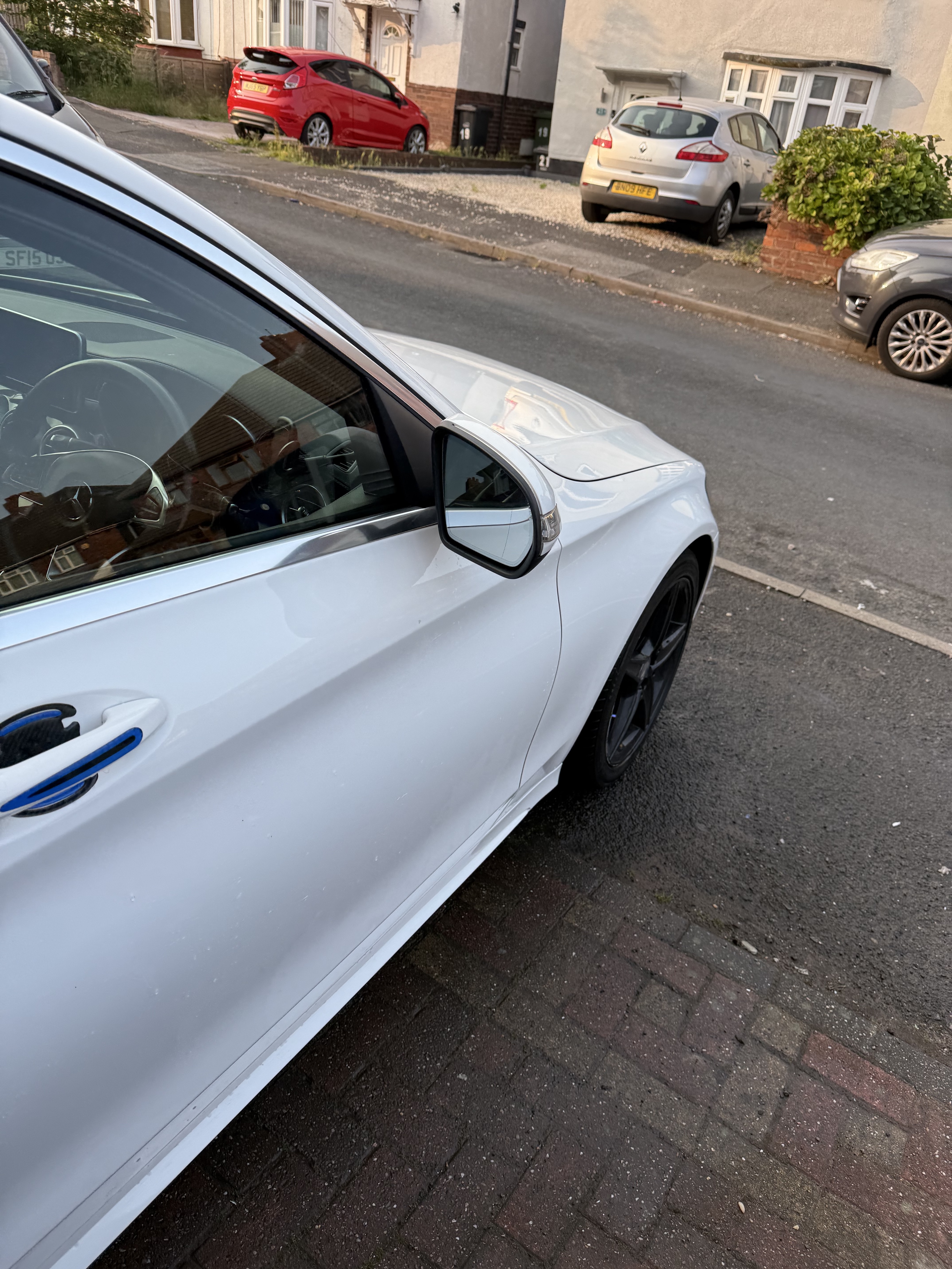 White Mercedes paintwork with refined gloss finish